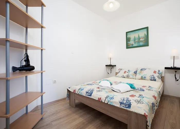 Jakoplic Konukevi 3*